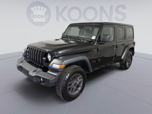 Used 2024 Jeep Wrangler Sport S image 1