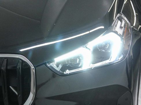 Certified 2023 BMW X1 xDrive28i AWD/4WD image 10