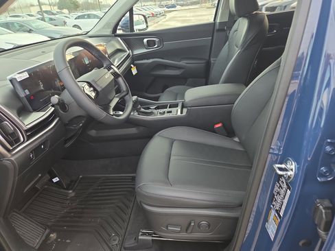 New 2026 Kia Sorento S FWD image 4