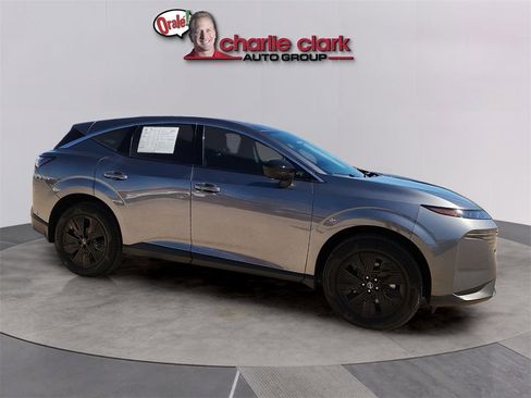 Used 2025 Nissan Murano SV image 6