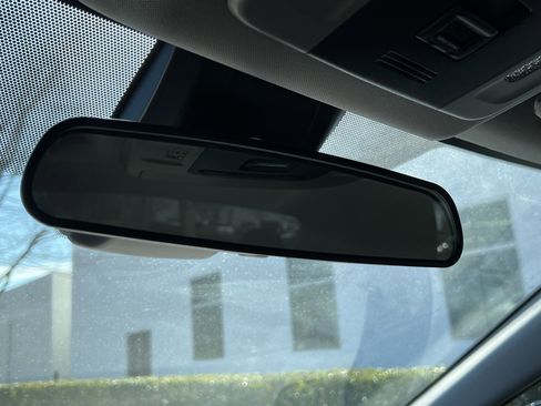 Used 2019 Toyota Camry SE image 27