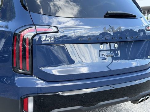 Certified 2025 Kia Telluride SX Prestige X-Line AWD/4WD image 10