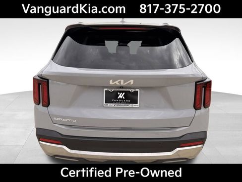 Certified 2025 Kia Sorento S image 3