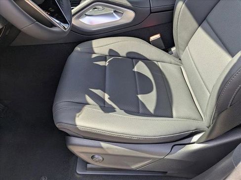 Certified 2025 Mercedes-Benz GLE 350 4MATIC image 4