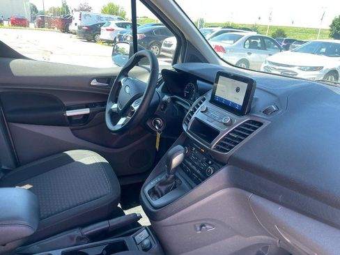 Used 2023 Ford Transit Connect XLT FWD image 2