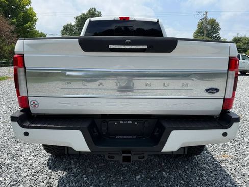 Used 2018 Ford F250 Platinum w/ Platinum Ultimate Package AWD/4WD image 6