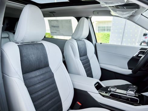 New 2026 Mitsubishi Outlander SE image 27