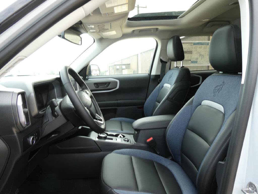 New 2026 Ford Bronco Sport Outer Banks w/ Outer Banks Tech Package+ AWD/4WD image 17