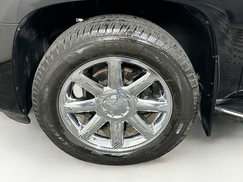 Used 2010 GMC Yukon XL Denali image 33