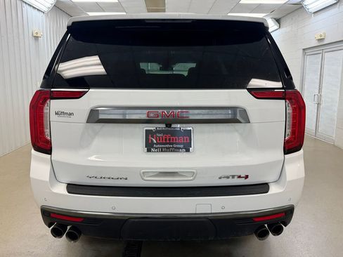 Used 2024 GMC Yukon XL AT4 w/ Technology Package AWD/4WD image 6