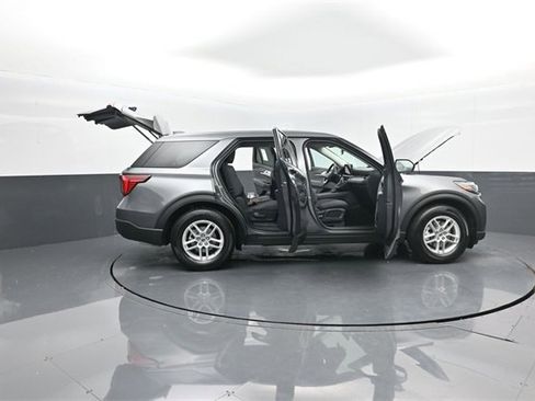 New 2026 Ford Explorer Active image 35