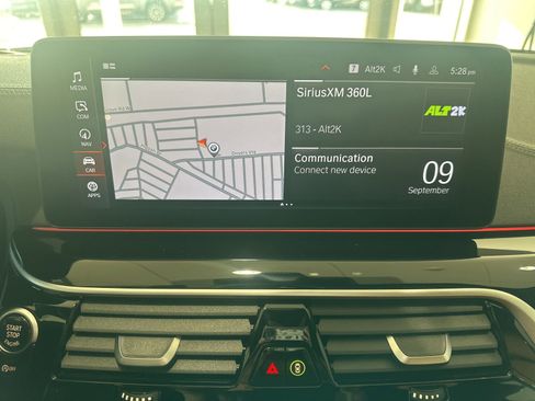 Used 2023 BMW M550i xDrive w/ Dynamic Handling Package image 26