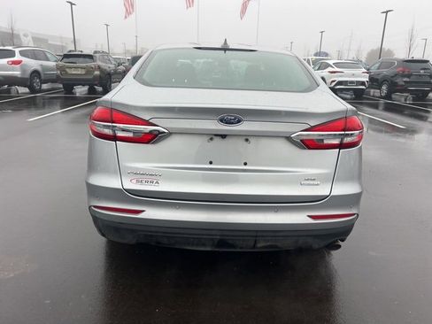 Used 2020 Ford Fusion SE image 6