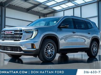 Used 2025 GMC Acadia Elevation video 1