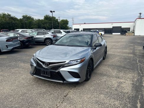Used 2018 Toyota Camry XSE w/ Driver Assist Package FWD image 6