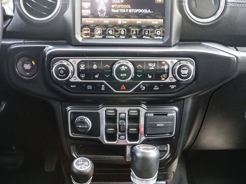 Used 2021 Jeep Wrangler Unlimited Sahara w/ Cold Weather Group image 5