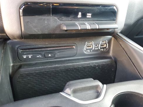 Used 2019 RAM 1500 Big Horn image 33