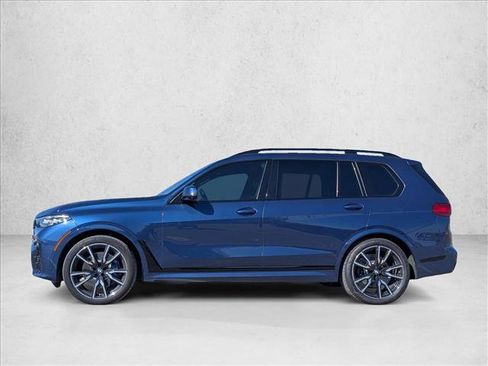 Used 2022 BMW X7 xDrive40i w/ M Sport Package image 9