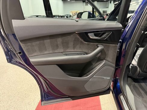 Used 2019 Audi Q7 3.0T Prestige w/ Prestige Package AWD/4WD image 28