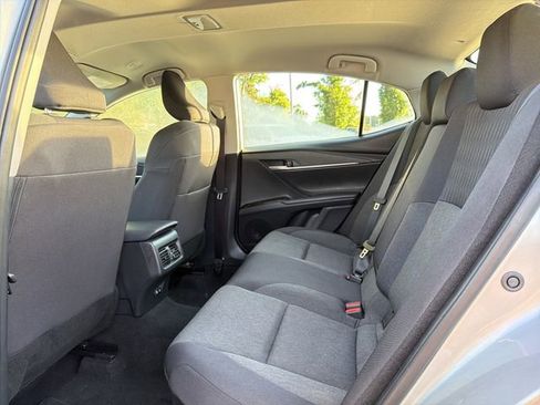 Used 2025 Toyota Camry LE FWD image 19