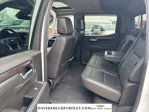 Used 2022 Chevrolet Silverado 1500 LTZ w/ LTZ Premium Package image 26