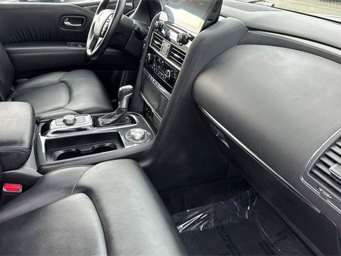 Used 2024 Nissan Armada SV image 21