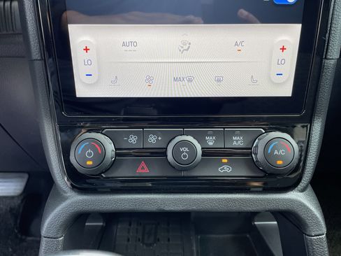 New 2025 Ford Ranger XLT w/ Equipment Group 301A High image 25