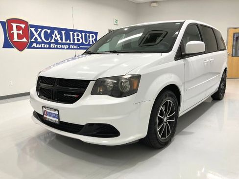 Used 2016 Dodge Grand Caravan SE FWD image 15