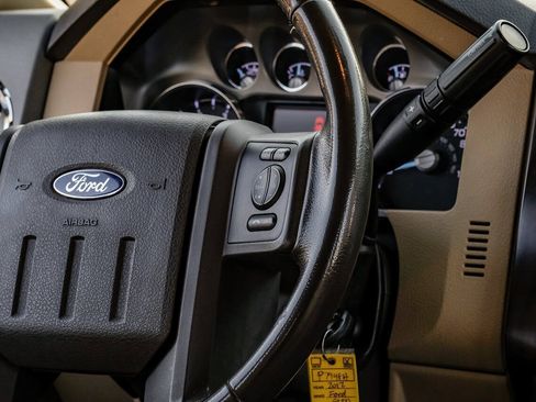 Used 2012 Ford F250 Lariat w/ Lariat Interior Pkg AWD/4WD image 24