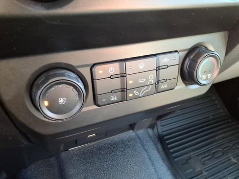 Used 2020 Ford F250 XL w/ Power Equipment Group image 23