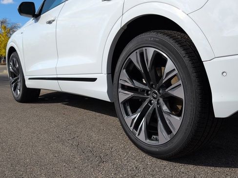 New 2026 Audi Q8 Premium Plus image 3