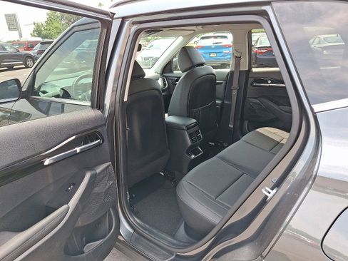 Used 2024 Kia Seltos SX image 10