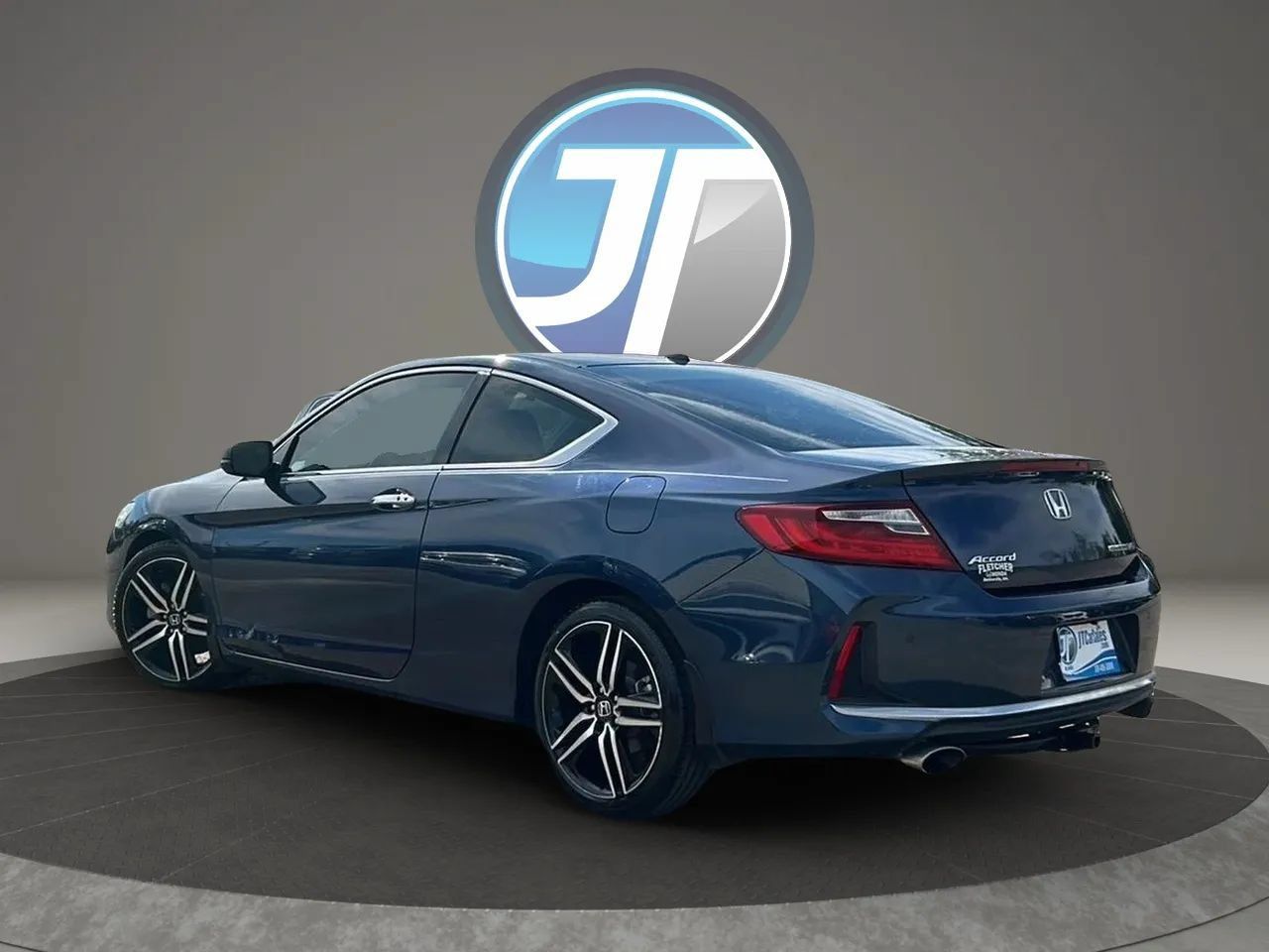 Used 2017 Honda Accord Touring image 21