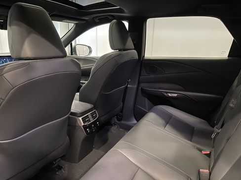 Used 2024 Lexus RX 350 Premium w/ Convenience Package image 23