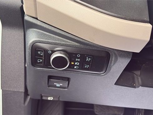 Used 2023 Ford Bronco Wildtrak image 18