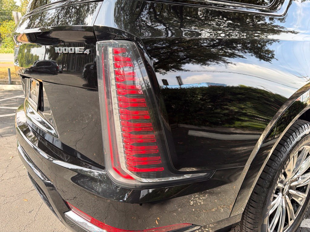 Used 2026 Cadillac Escalade IQL Sport 1 AWD/4WD image 12