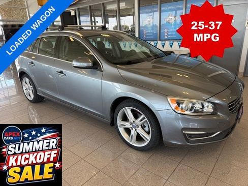 Used 2016 Volvo V60 T5 Premier w/ Convenience Package FWD image 1