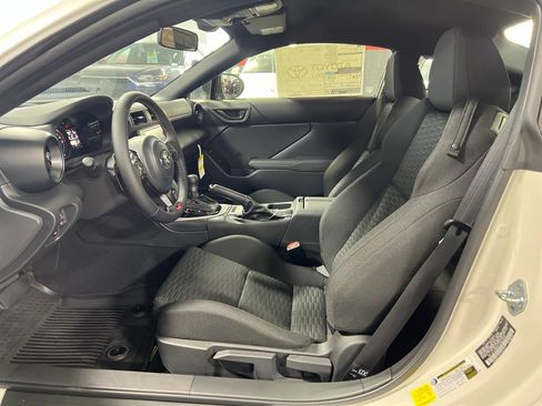 New 2026 Toyota GR86 RWD image 9