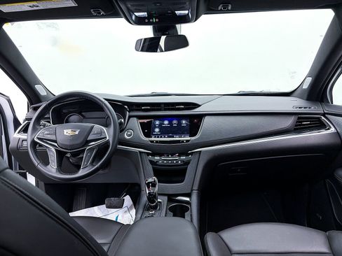 Used 2025 Cadillac XT5 Premium Luxury image 31