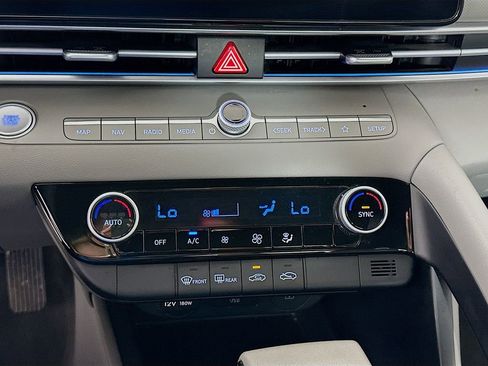 Certified 2024 Hyundai Elantra SEL image 16