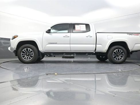 Used 2023 Toyota Tacoma TRD Sport image 30