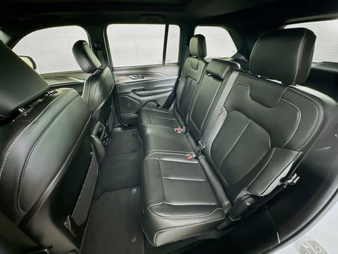 Used 2024 Jeep Grand Cherokee Limited w/ Trailer Tow Package image 29