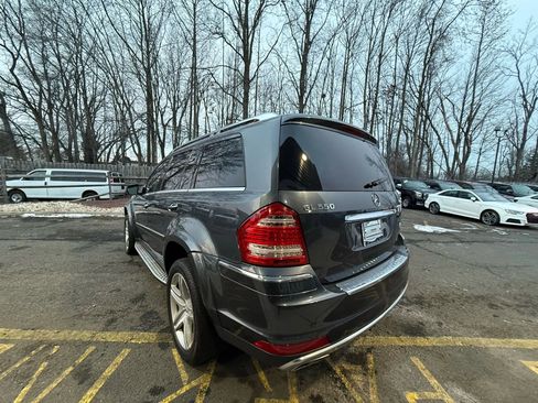 Used 2012 Mercedes-Benz GL 550 4MATIC image 4