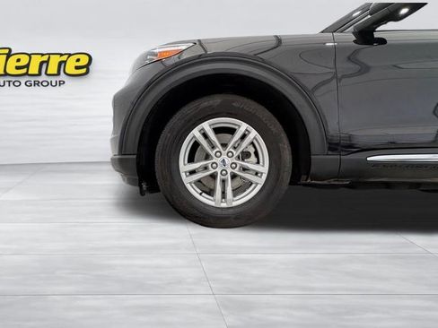 Used 2023 Ford Explorer XLT w/ Equipment Group 202A image 8