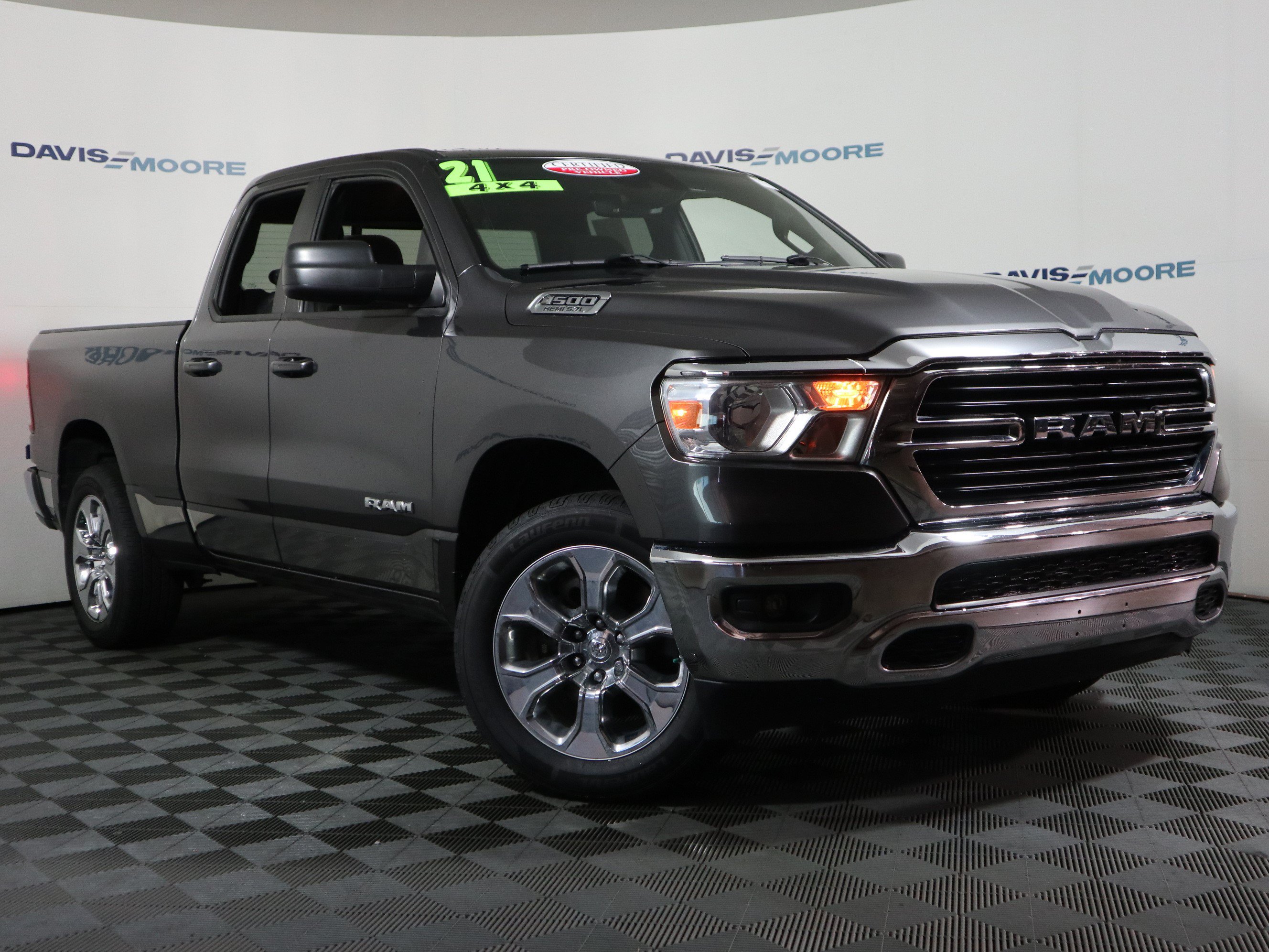 Used 2021 RAM 1500 Big Horn w/ Level 1 Safety Group AWD/4WD image 2
