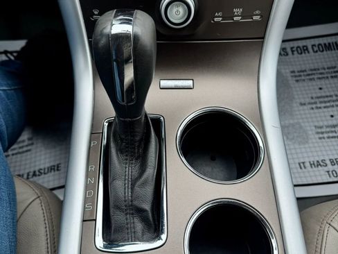 Used 2013 Ford Edge SEL image 25