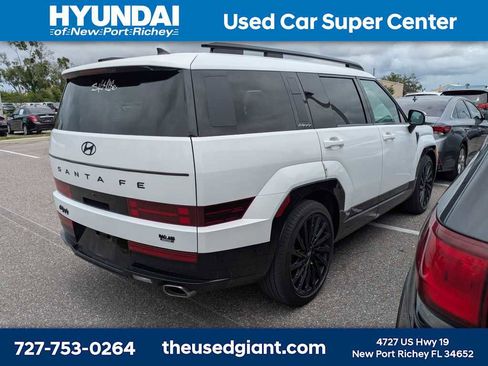 Used 2024 Hyundai Santa Fe Calligraphy FWD image 2