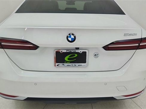 Used 2025 BMW 530i image 12