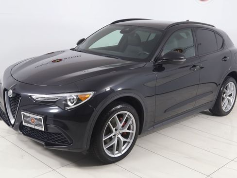 Used 2019 Alfa Romeo Stelvio Ti Sport w/ Quick Order Package 22S Sport AWD/4WD image 23