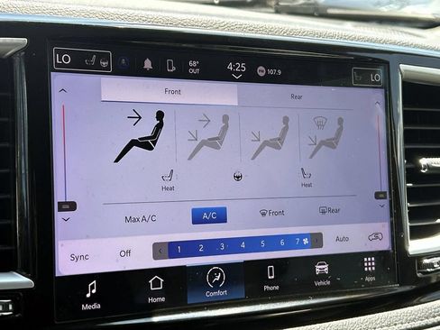 Used 2022 Chrysler Pacifica Touring-L FWD image 33
